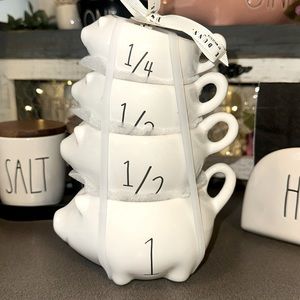 Rae Dunn piggy 🐖 measuring cups. NWT 🇺🇸